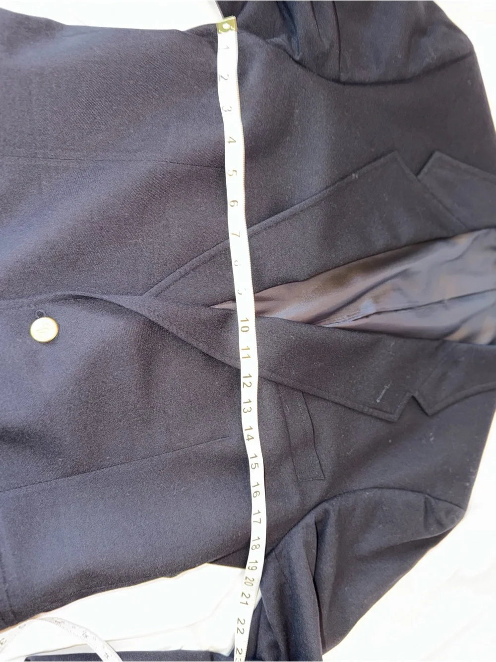 Brooks Brother’s Classic Men's Navy Blazer - Timeless Single-Breasted Jacket
